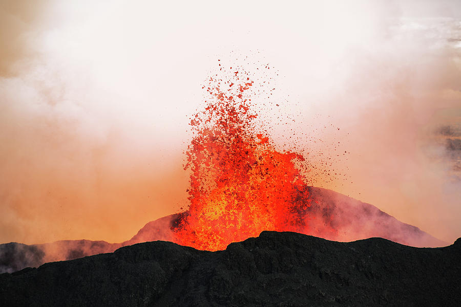 Volcano Eruption, Holuhraun Photograph by Arctic-images