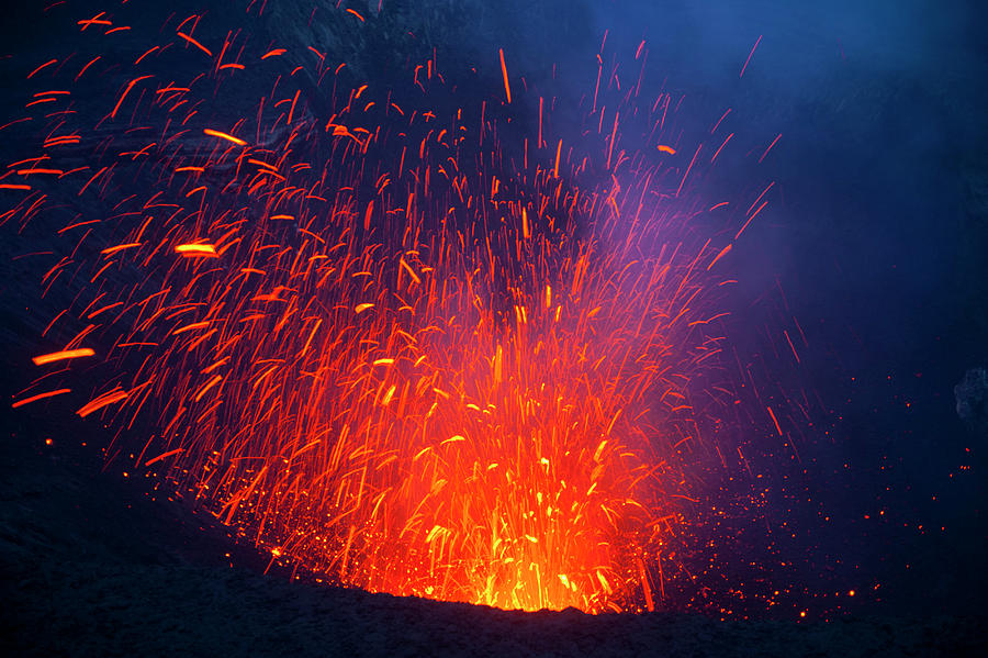 Volcano Eruptions At The Yasur Volcano Photograph by Michael Runkel ...