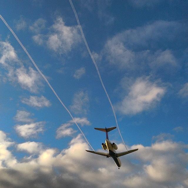 Airplane Photograph - Vortices #avgeek #pilotlife #htc by Dan Piraino