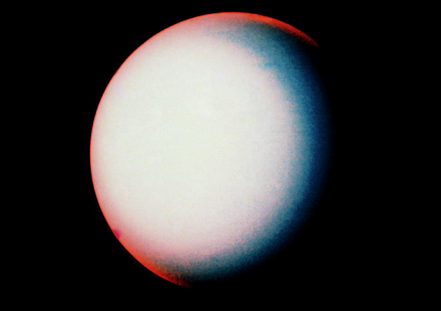 Voyager 2 Image Of The Planet Uranus Photograph by Nasa/science Photo Library