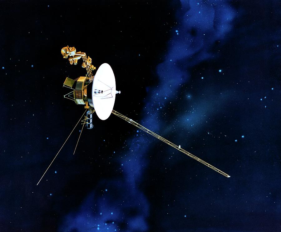 Voyager Spacecraft Photograph by Nasa/jpl/science Photo Library