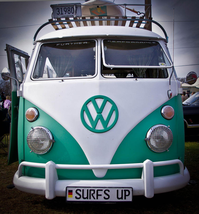 VW Bus by Jason Browning