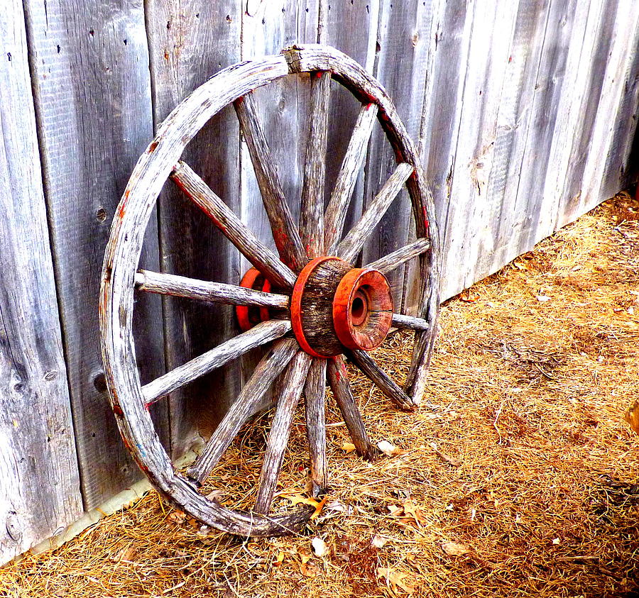 Wagon Wheel Photograph by Jennifer B - Fine Art America