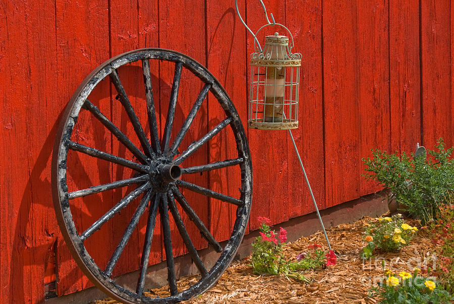Still Life Photograph - Wagon Wheel by Richard and Ellen Thane