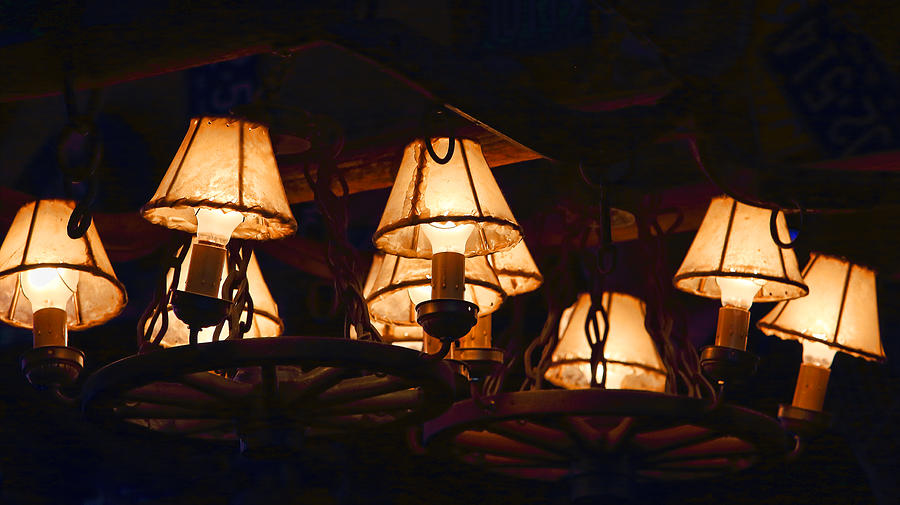 Wagonwheel Lamp Photograph by Linda Phelps