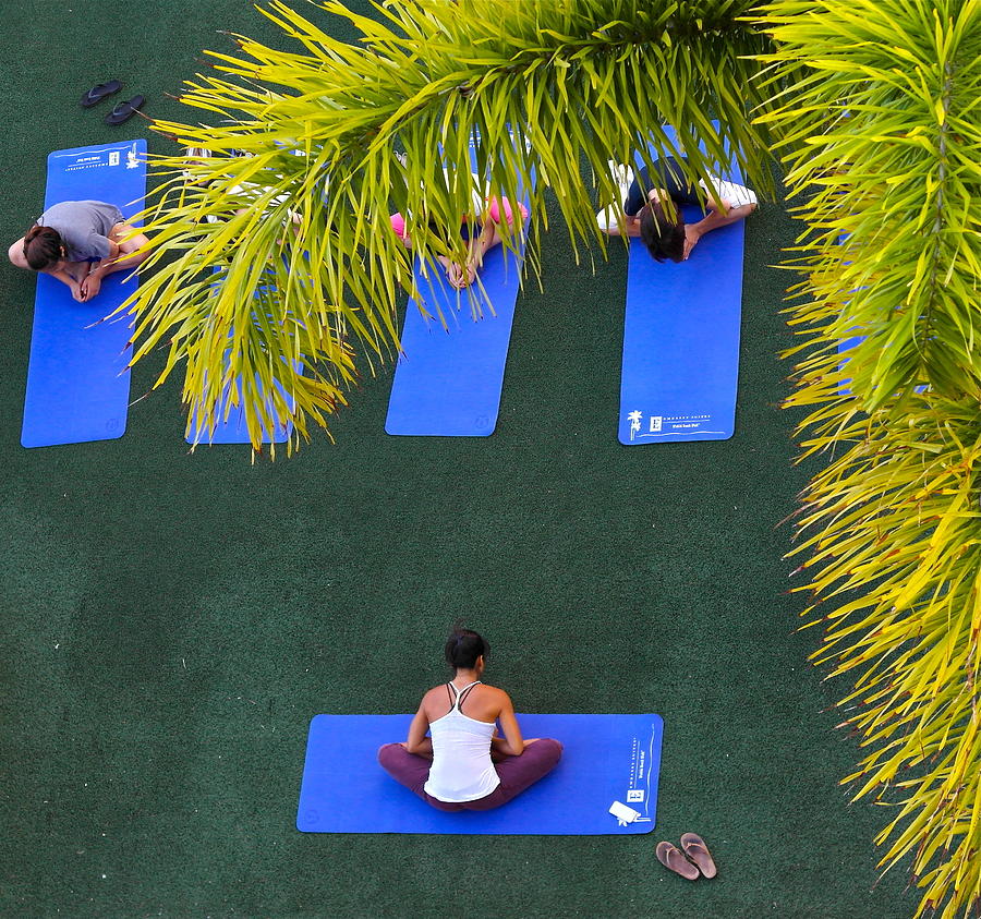 Waikiki Yoga Lesson Photograph by Michele Myers
