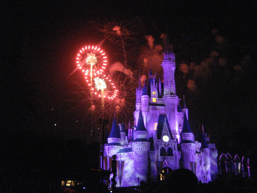Orlando Photograph - Walt Disney World Resort - Magic Kingdom - 121239 by DC Photographer