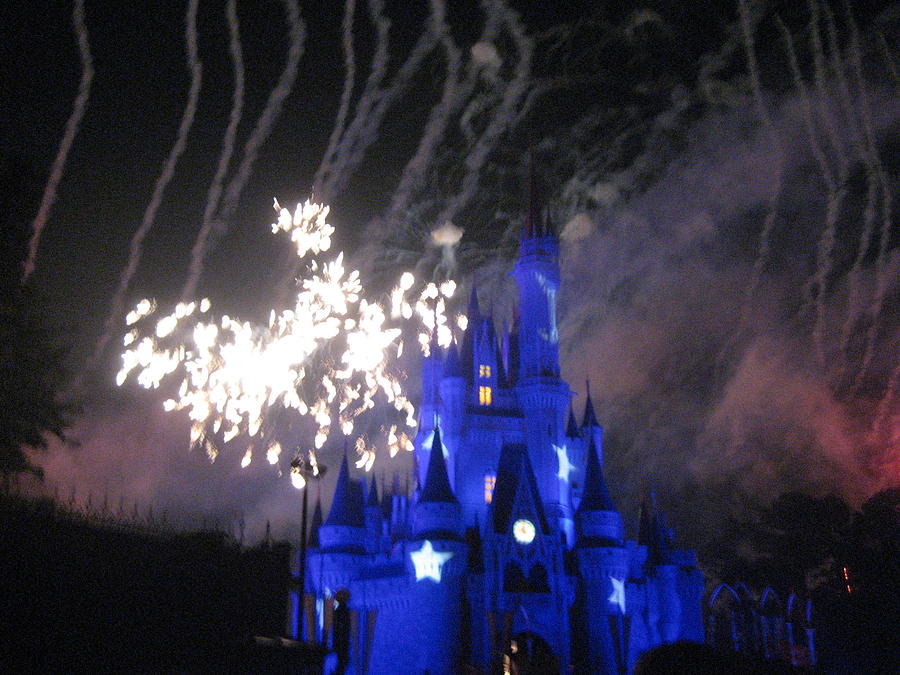 Orlando Photograph - Walt Disney World Resort - Magic Kingdom - 121268 by DC Photographer