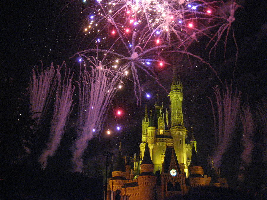 Orlando Photograph - Walt Disney World Resort - Magic Kingdom - 121284 by DC Photographer