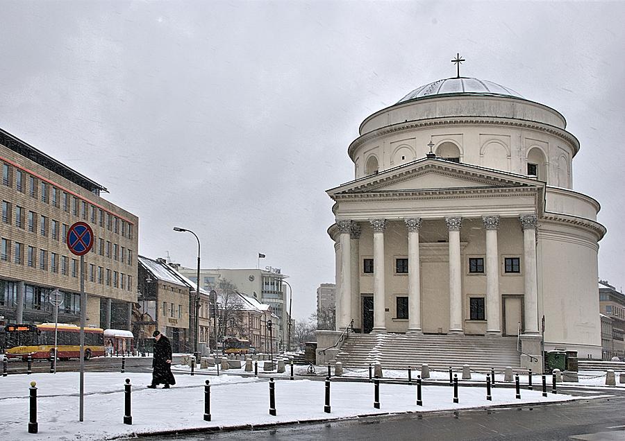 Warsaw St. Alexanders Church in Snow Photograph by Steven Richman