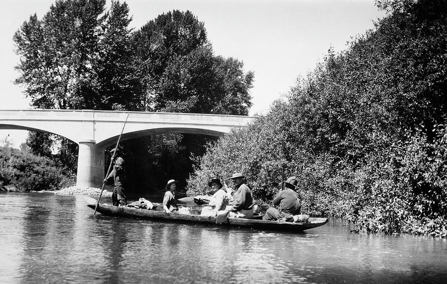 Washington Canoe, 1921 Photograph by Granger - Pixels