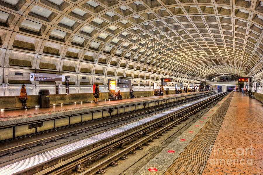 Washington D.c. Photograph - Washington DC Metro Station IX by Clarence Holmes