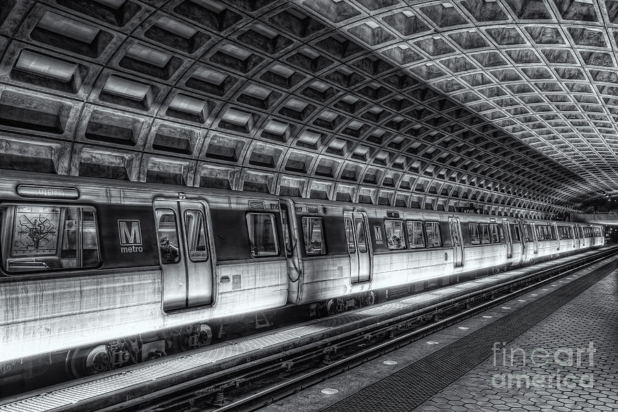 Washington DC Metro Station VI Photograph by Clarence Holmes