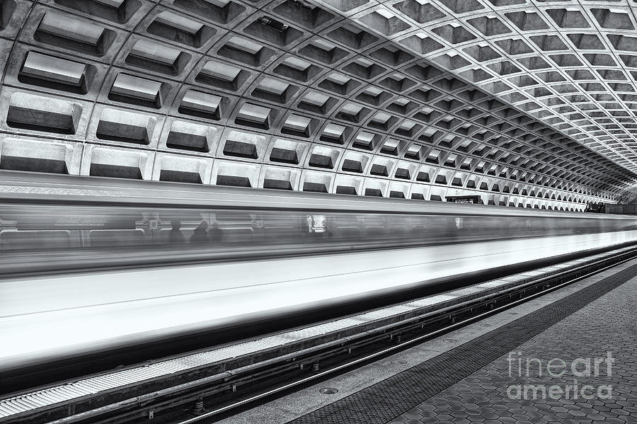 Washington D.c. Photograph - Washington DC Metro Station VIII by Clarence Holmes