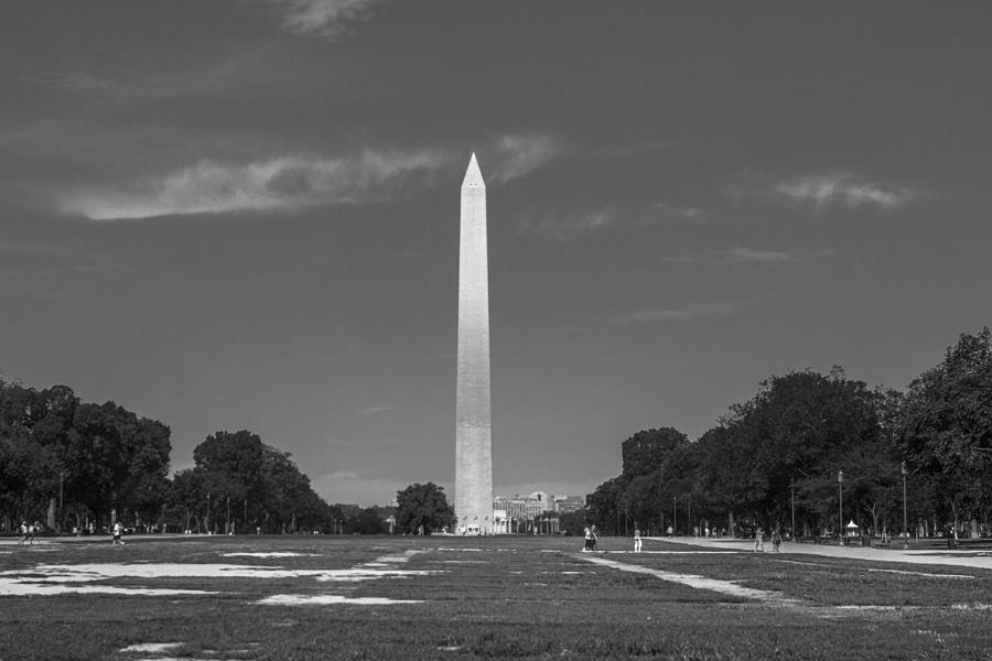 Washington Monument and Mall  Photograph by John McGraw