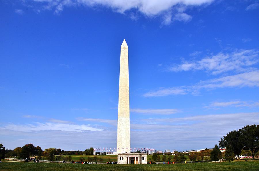 Washington Monument Photograph by Andrew Dinh
