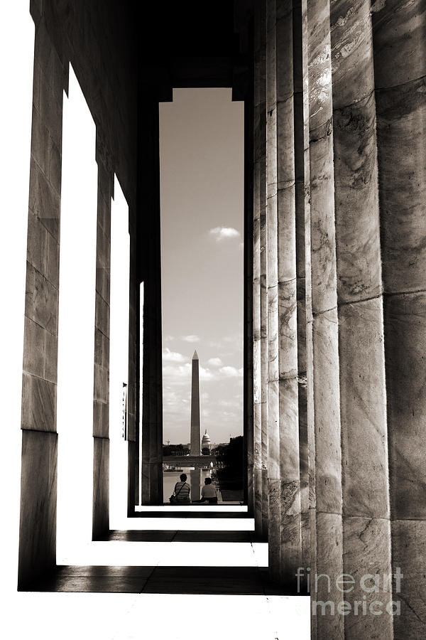 Washington Monument Photograph by Angela DeFrias