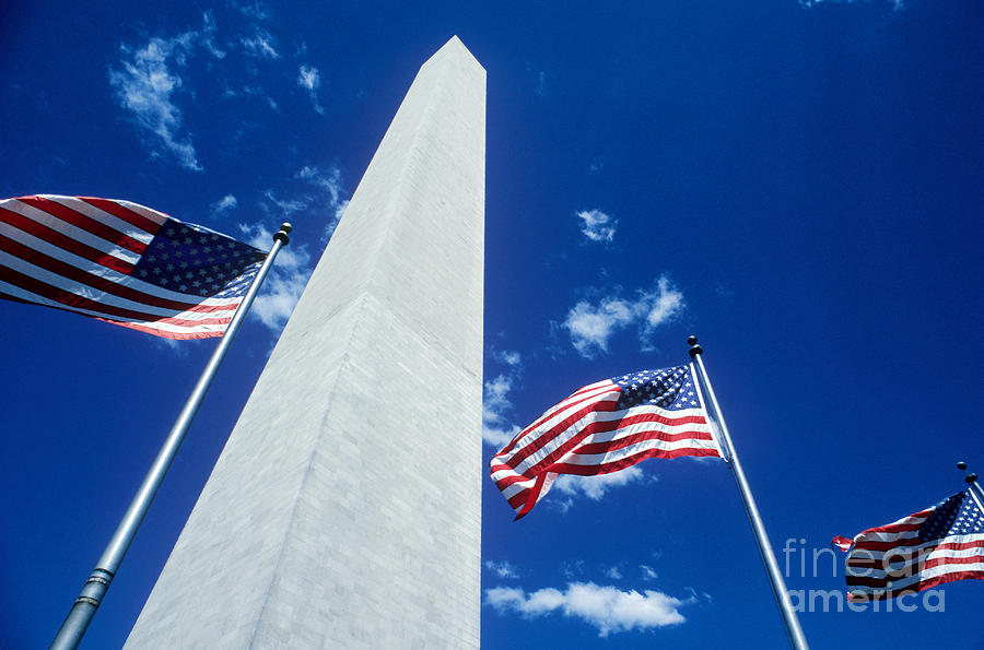 Washington Monument Photograph by Dale Boyer