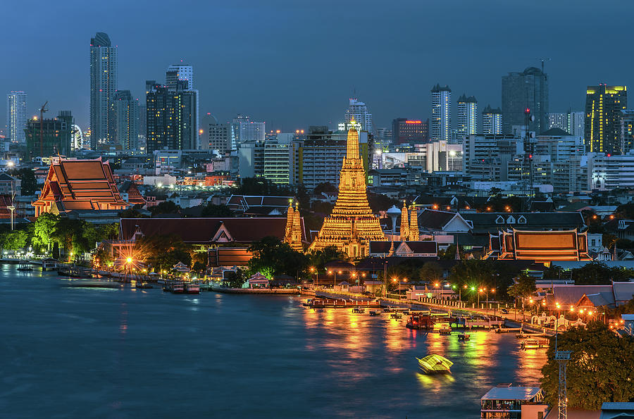 Wat Arun, Bangkok Photograph by Pornpisanu Poomdee
