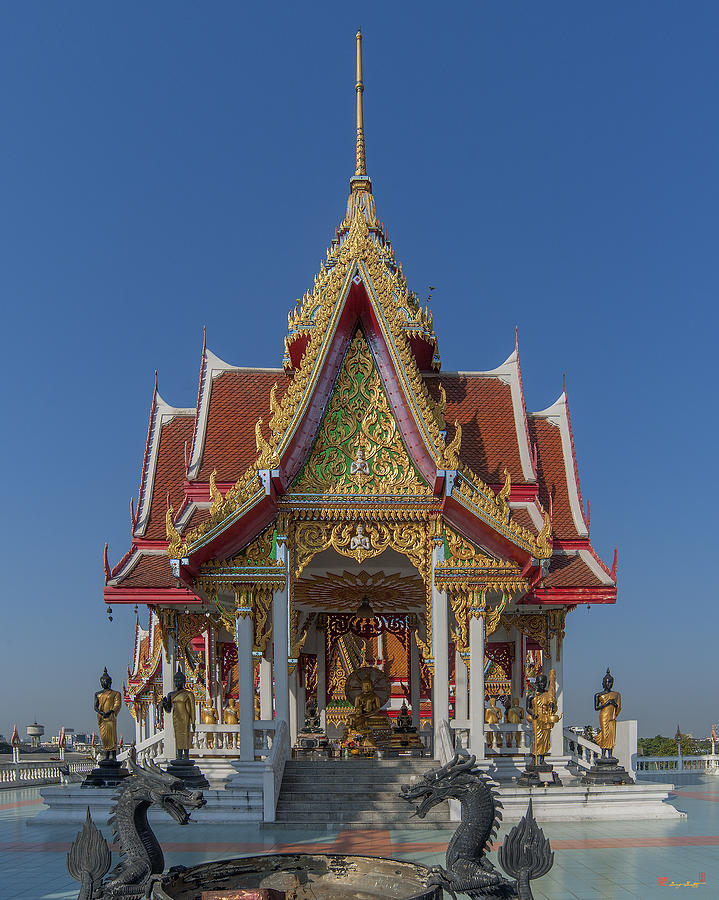 Wat Bukkhalo Central Roof-top Pavilion DTHB1809 Photograph by Gerry Gantt