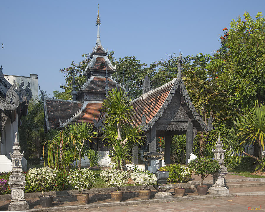 Wat Chedi Luang Wihan Chatura Muk DTHCM0061 Photograph by Gerry Gantt