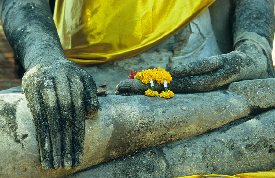 Wat  Mahathat Photograph by Maria Heyens