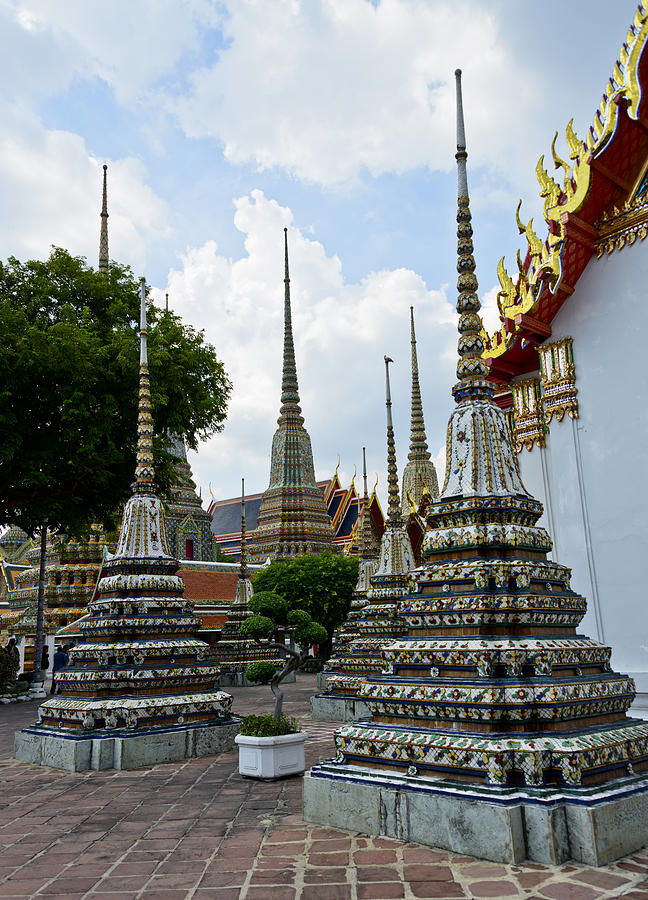 Wat Pho Chedis Photograph by Bob VonDrachek