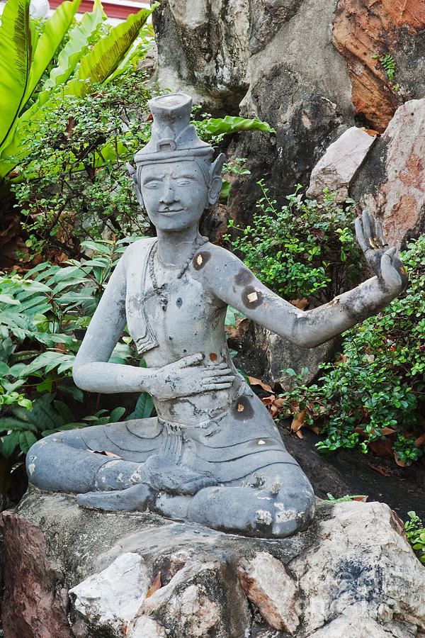 Wat Pho Photograph by David Davis
