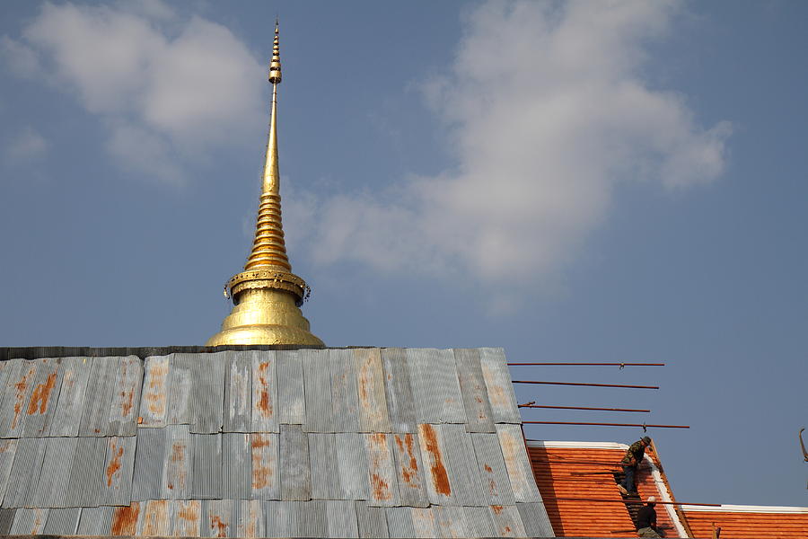 Lampang Photograph - Wat Phra That Lampang Luang - Lampang Thailand - 011313 by DC Photographer