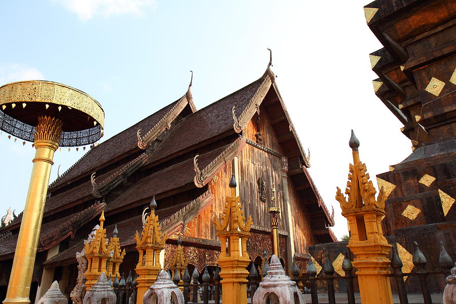 Wat Phra That Lampang Luang - Lampang Thailand - 011323 Photograph by DC Photographer