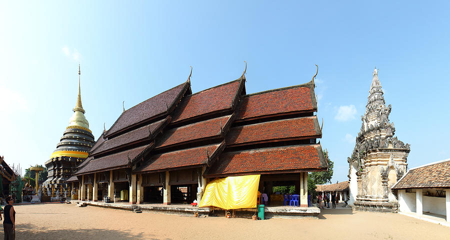 Wat Phra That Lampang Luang - Lampang Thailand - 01133 Photograph by DC Photographer