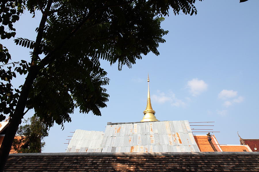 Lampang Photograph - Wat Phra That Lampang Luang - Lampang Thailand - 01138 by DC Photographer