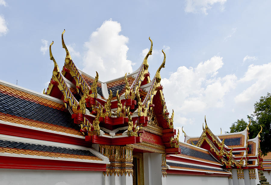 Wat Pho Roof Photograph by Bob VonDrachek