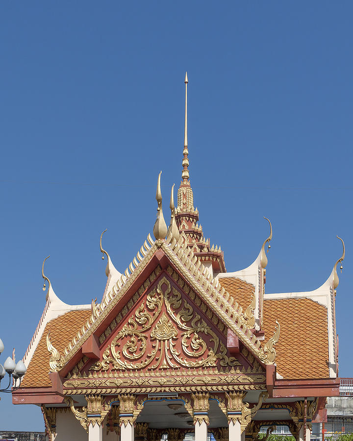 Temple Photograph - Wat Ruak Pavilion Roof DTHB1851 by Gerry Gantt