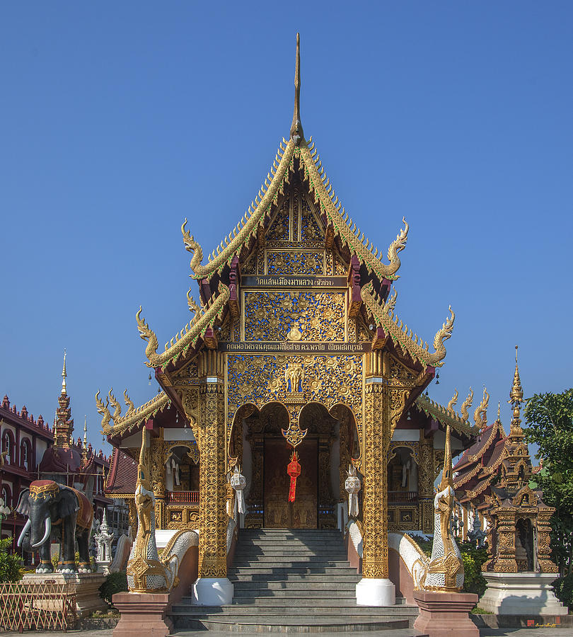 Wat Saen Muang Ma Luang Phra Wihan DTHCM0618 Photograph by Gerry Gantt
