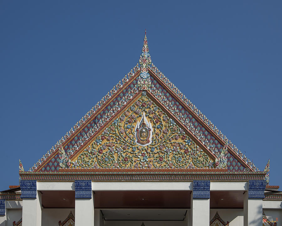Wat Thewasunthon Preaching Hall Gable DTHB1423 Photograph by Gerry Gantt