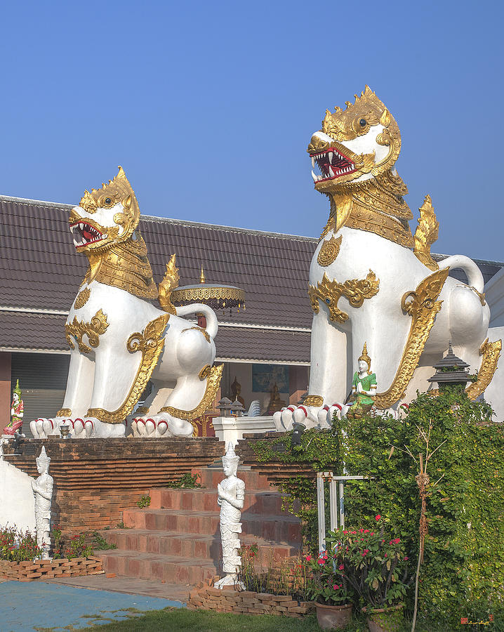 Wat Yang Kuang Phra Chedi Singh Guardians DTHCM0684 Photograph by Gerry Gantt