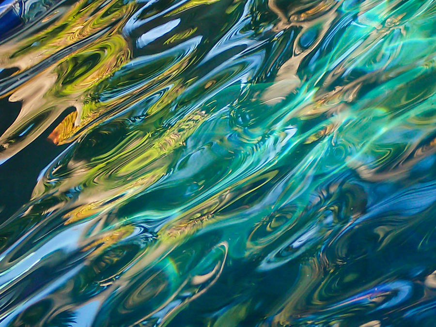 Abstracts Photograph - Water Abstract by Roger Mullenhour
