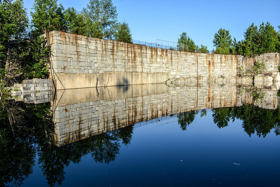 File:Water filled Quarry - geograph.org.uk - 1521474.jpg - Wikimedia Commons