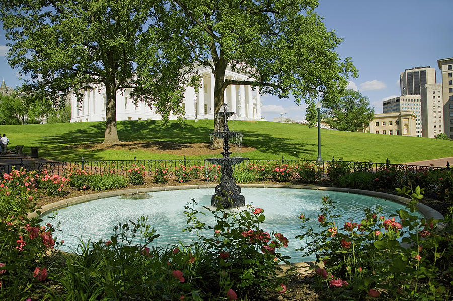 Water Fountain And Virginia State Photograph by Panoramic Images