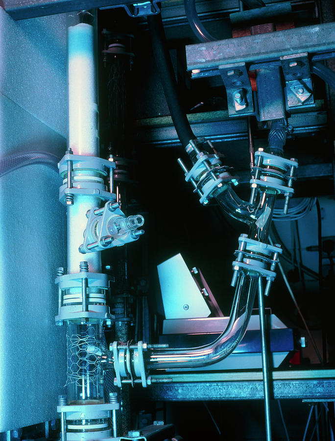 Water-purifying Ozone Column Photograph by Jerry Mason/science Photo Library