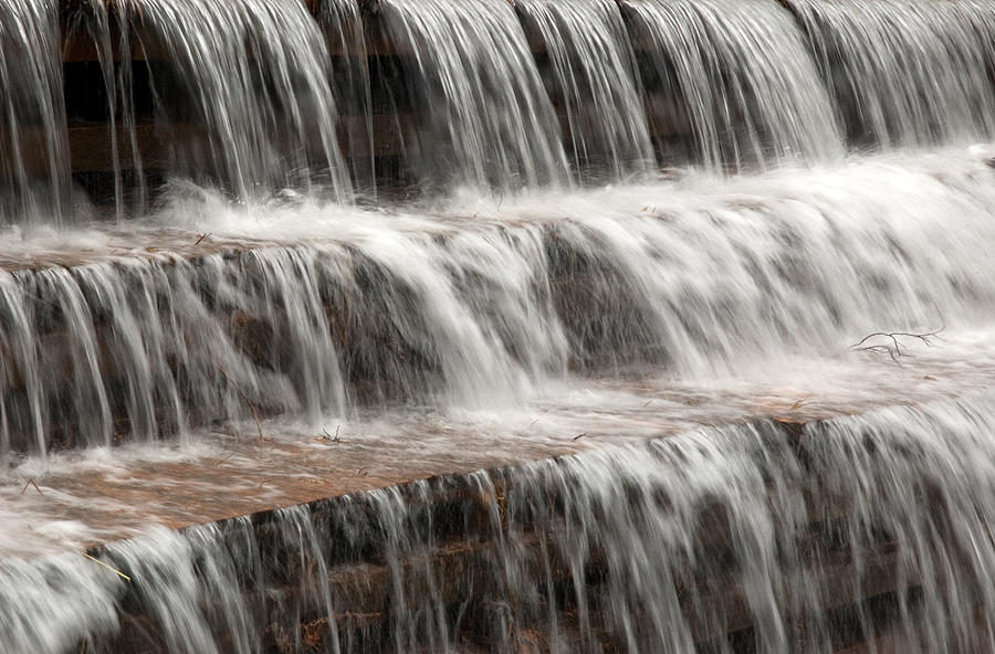 Waterfall over a dam on Waba Creek. Photograph by Rob Huntley