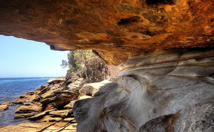 Wattamolla Rock Overhang Photograph by Peter Mooyman