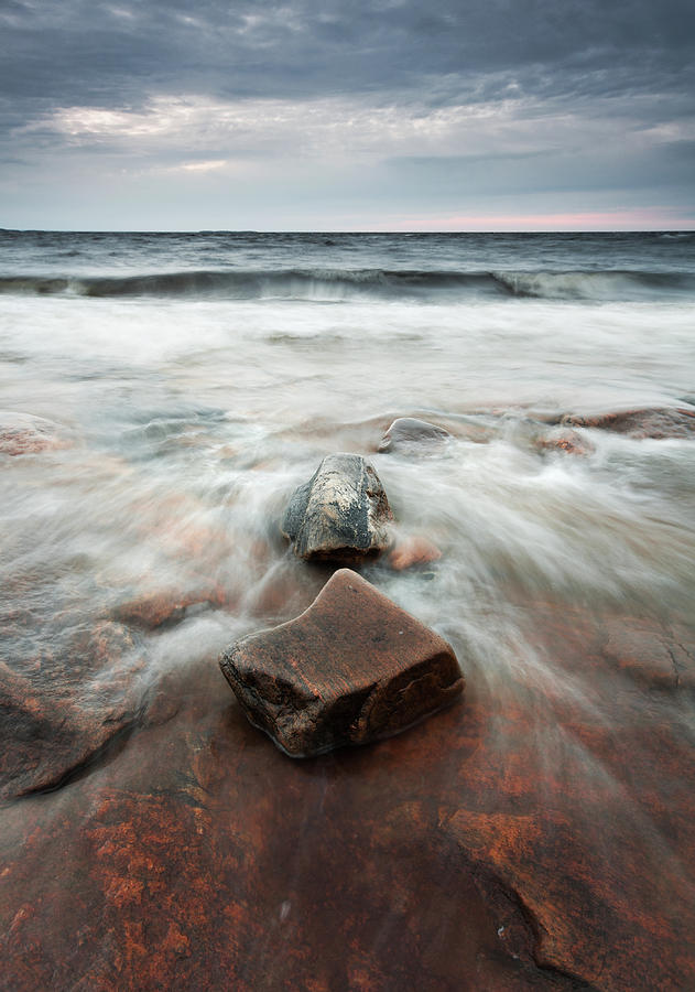Wave And Rocks On Windy Morning Photograph by David Olsson