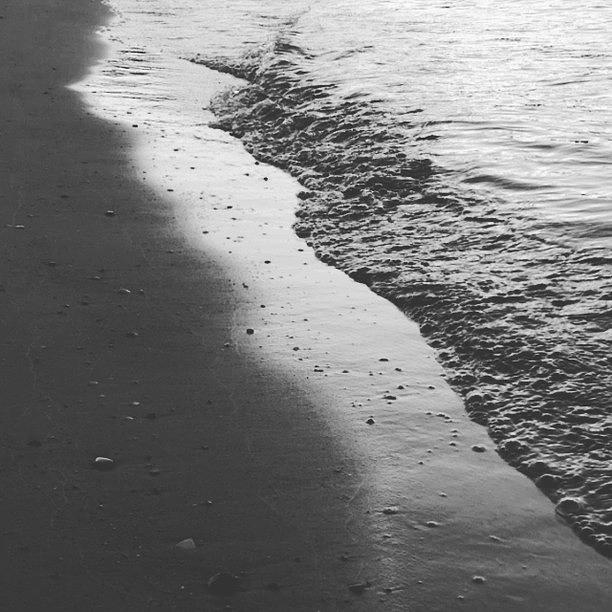 Waves Photograph by Richard Harris