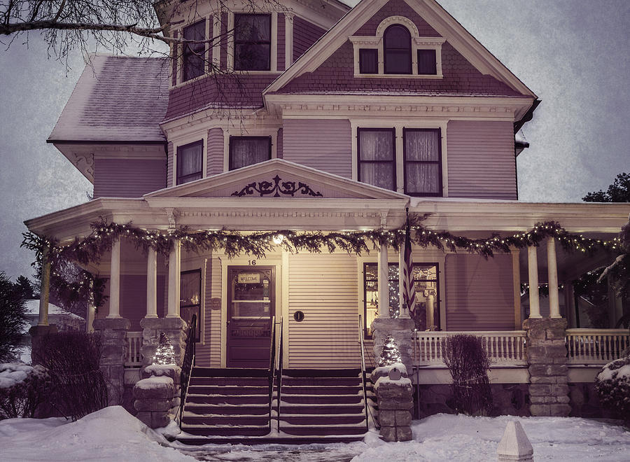 Welcome Inn From the Cold Photograph by Joan Carroll
