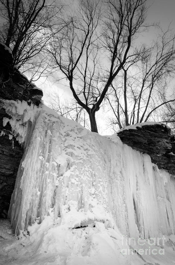 Winter Photograph - Wequiock Walls Of Ice by Duluth To Door County Photography