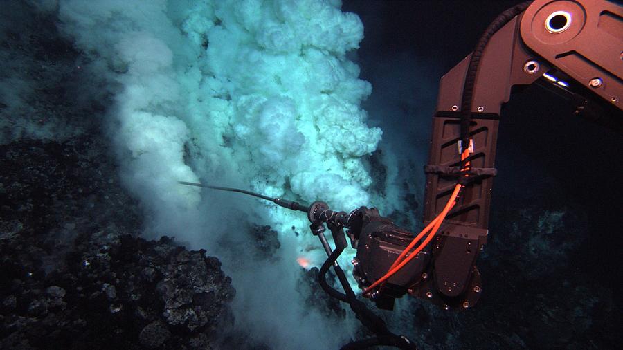 West Mata Underwater Volcano Photograph by Noaa/science Photo Library ...