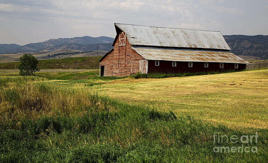 Western Barn Montana Photograph by Edward Fielding