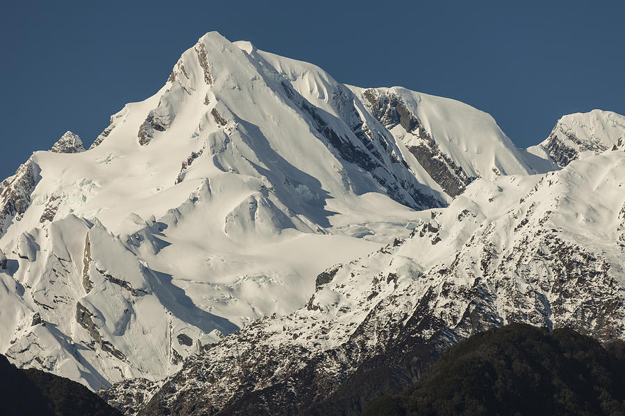 Western Peak Of Mount Elie De Beaumont Photograph by Colin Monteath